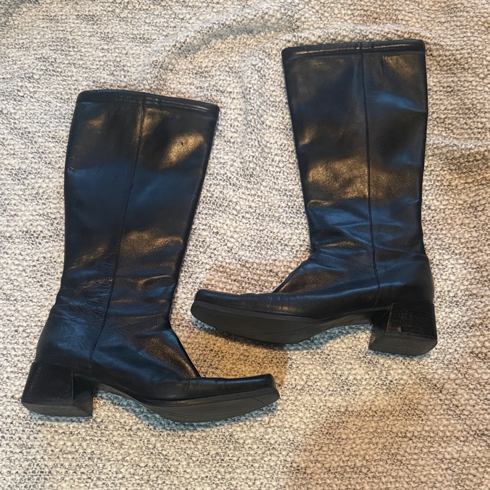 Enzo Angiolini Black Leather Heeled Boots